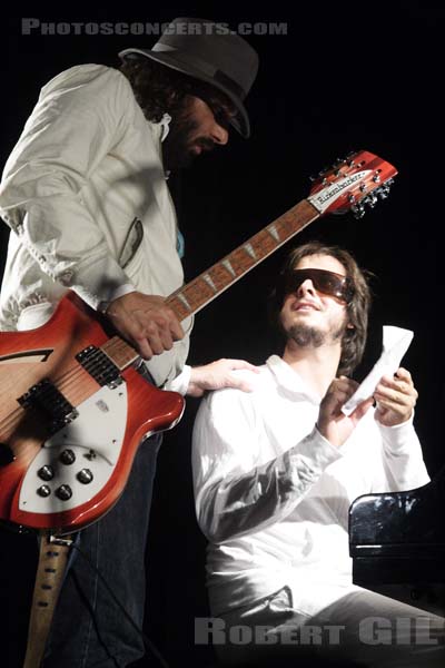 SEBASTIEN TELLIER - 2006-09-06 - PARIS - Theatre de Dix Heures - 